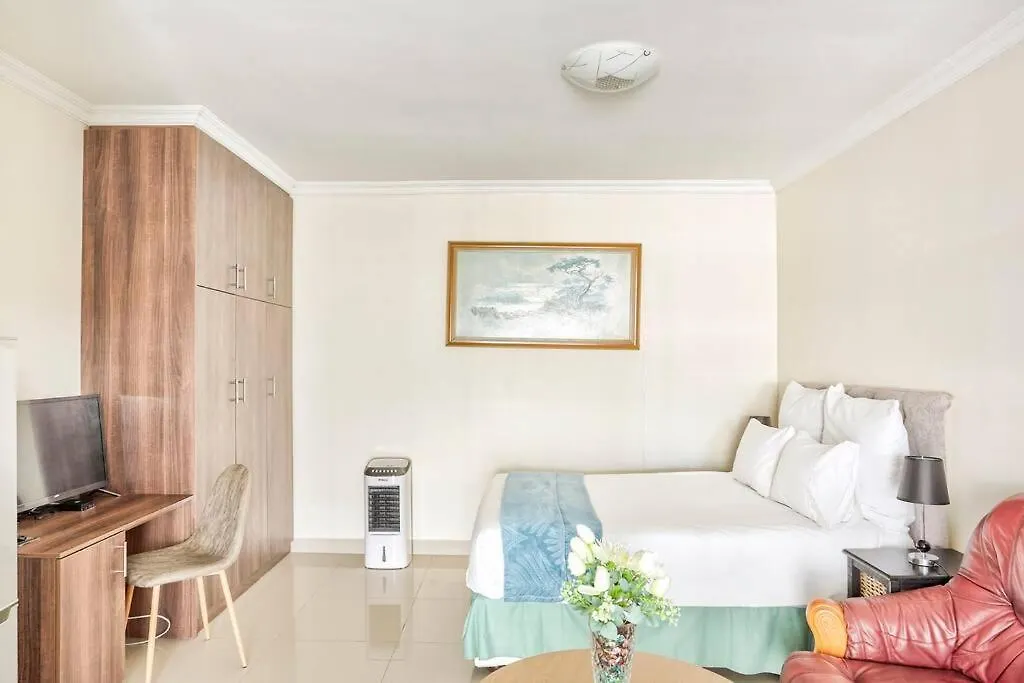 Goodwood Oasis Free Wifi-Parking 2 Apartment Cape Town