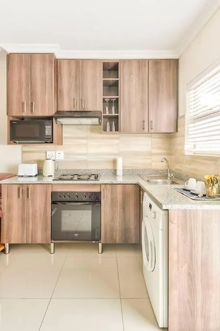 Goodwood Oasis Free Wifi-Parking 2 Apartment Cape Town